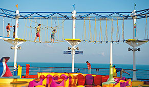 Entretenimiento de Carnival. CrucerosMediterraneo.com Entretenimiento de Carnival. CrucerosMediterraneo.com
