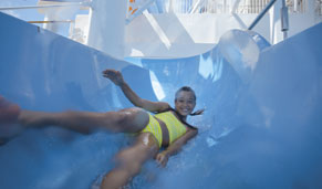 AquaPark, toboganes y diversión con agua. CrucerosMediterraneo.com AquaPark, toboganes y diversión con agua. CrucerosMediterraneo.com