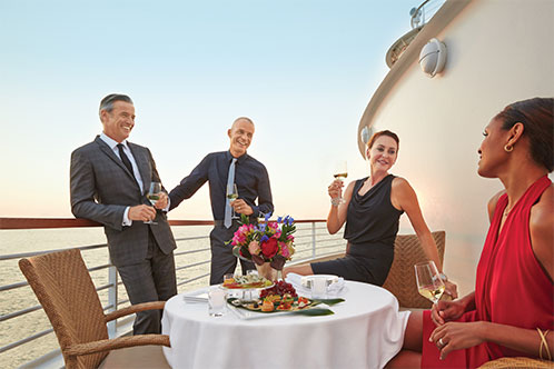 Champagne con Seabourn. SoloCruceros.com Champagne con Seabourn. SoloCruceros.com