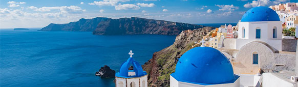 Santorini, un destino romántico ideal para parejas. CrucerosMediterraneo.com Santorini, un destino romántico ideal para parejas. CrucerosMediterraneo.com