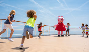 Niños disfrutando de la famosa Peppa Pig, Costa Cruceros. CrucerosMediterraneo.com Niños disfrutando de la famosa Peppa Pig, Costa Cruceros. CrucerosMediterraneo.com