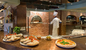 Disfruta de la mejor gastronomía en tu crucero de última hora. CrucerosMediterraneo.com Disfruta de la mejor gastronomía en tu crucero de última hora. CrucerosMediterraneo.com