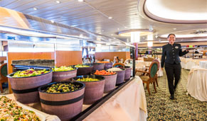 Disfruta de comida ilimitada e incluida en el precio de tu crucero. CrucerosMediterraneo.com Disfruta de comida ilimitada e incluida en el precio de tu crucero. CrucerosMediterraneo.com