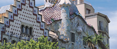 Mosaico Gaudi en Barcelona. CrucerosMediterraneo.com Mosaico Gaudi en Barcelona. CrucerosMediterraneo.com