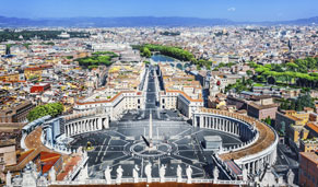 Plaza San Pedro del Vaticano en Roma. CrucerosMediterraneo.com Plaza San Pedro del Vaticano en Roma. CrucerosMediterraneo.com