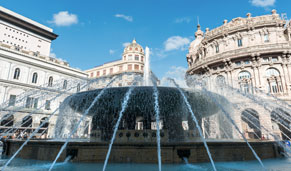 Fuente de la Piazza Ferrari, plaza principal de Génova. CrucerosMediterraneo.com Fuente de la Piazza Ferrari, plaza principal de Génova. CrucerosMediterraneo.com
