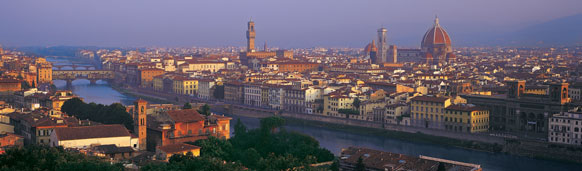 Vista aérea de Florencia, la ciudad del Renacimiento. CrucerosMediterraneo.com Vista aérea de Florencia, la ciudad del Renacimiento. CrucerosMediterraneo.com