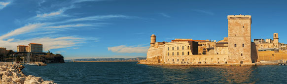 Fortaleza histórica de Marsella. CrucerosMediterraneo.com Fortaleza histórica de Marsella. CrucerosMediterraneo.com