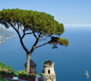 Cruceros por el Mediterráneo desde Nápoles, Italia. CrucerosMediterraneo.com Cruceros por el Mediterráneo desde Nápoles, Italia. CrucerosMediterraneo.com