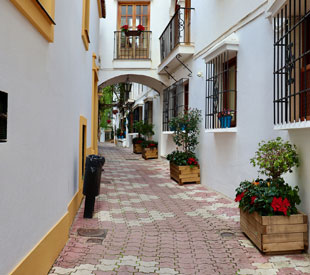 Cruceros por el Mediterráneo desde Málaga, España. CrucerosMediterraneo.com Cruceros por el Mediterráneo desde Málaga, España. CrucerosMediterraneo.com