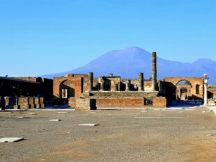 explora-la-historia-de-la-antigua-pompeya-durante-un-crucero-por-el-mediterraneo